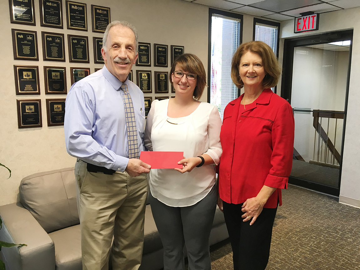 Left to right: Karen Gladstone, Nicole Katsaounis (recipient) and Bill Gladstone