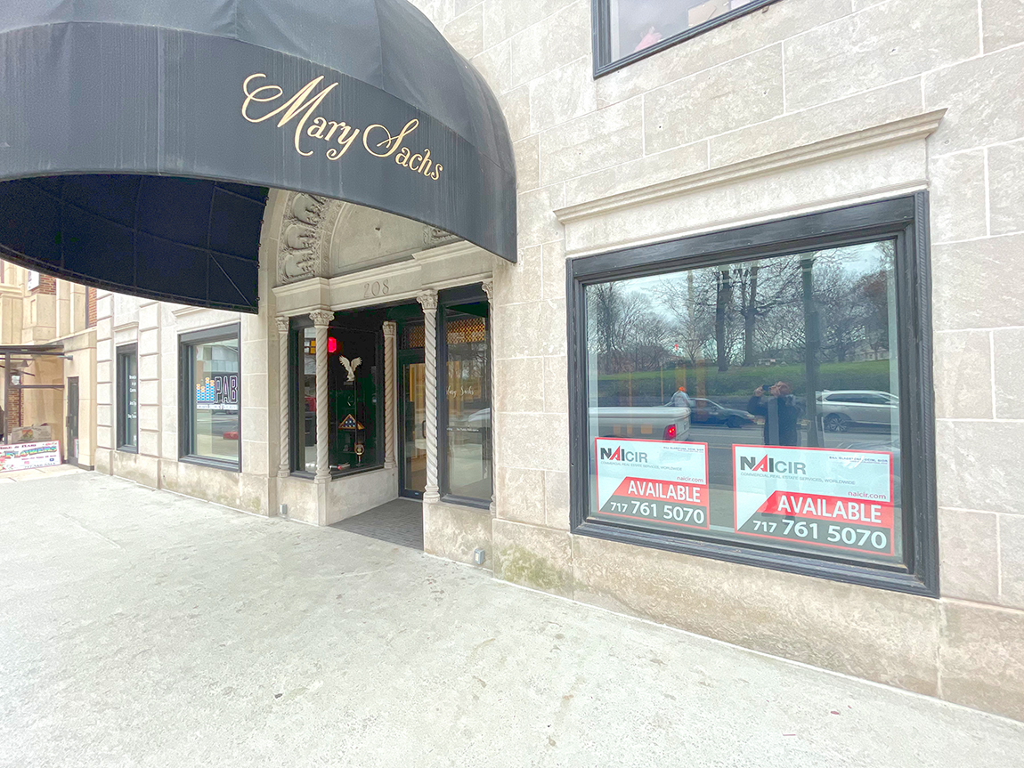 208 N. Third - Barber Space